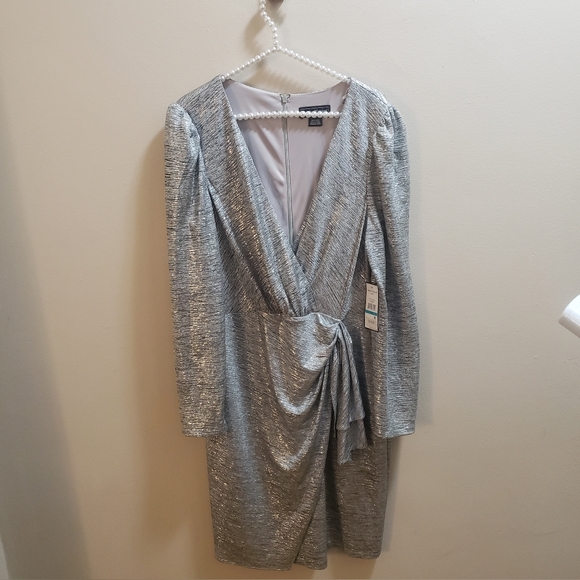 Jessica Howard Metallic Dress Size 16 NWT - Picture 3 of 12